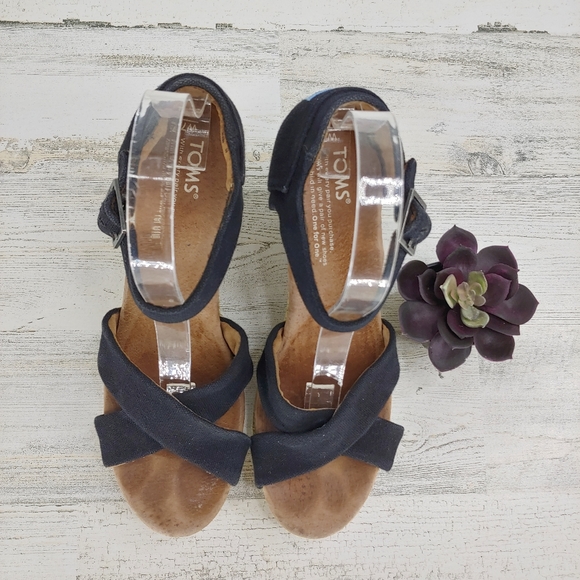 Toms Black Canvas Wedge Sandals Strappy - Picture 2 of 5